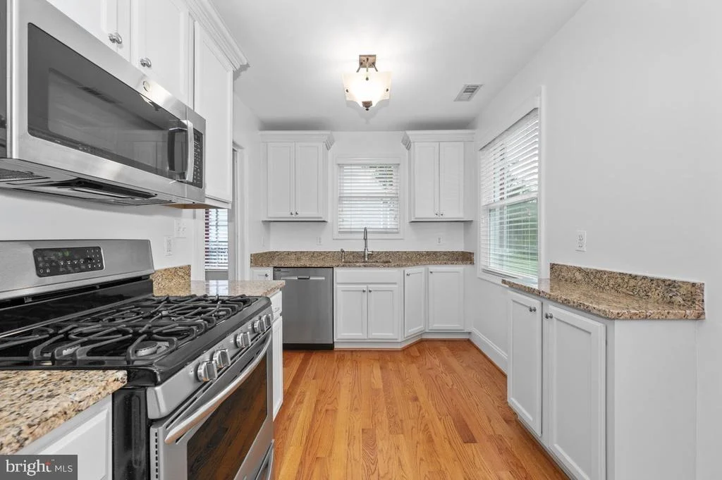Photo of 6 E HAMILTON AVENUE