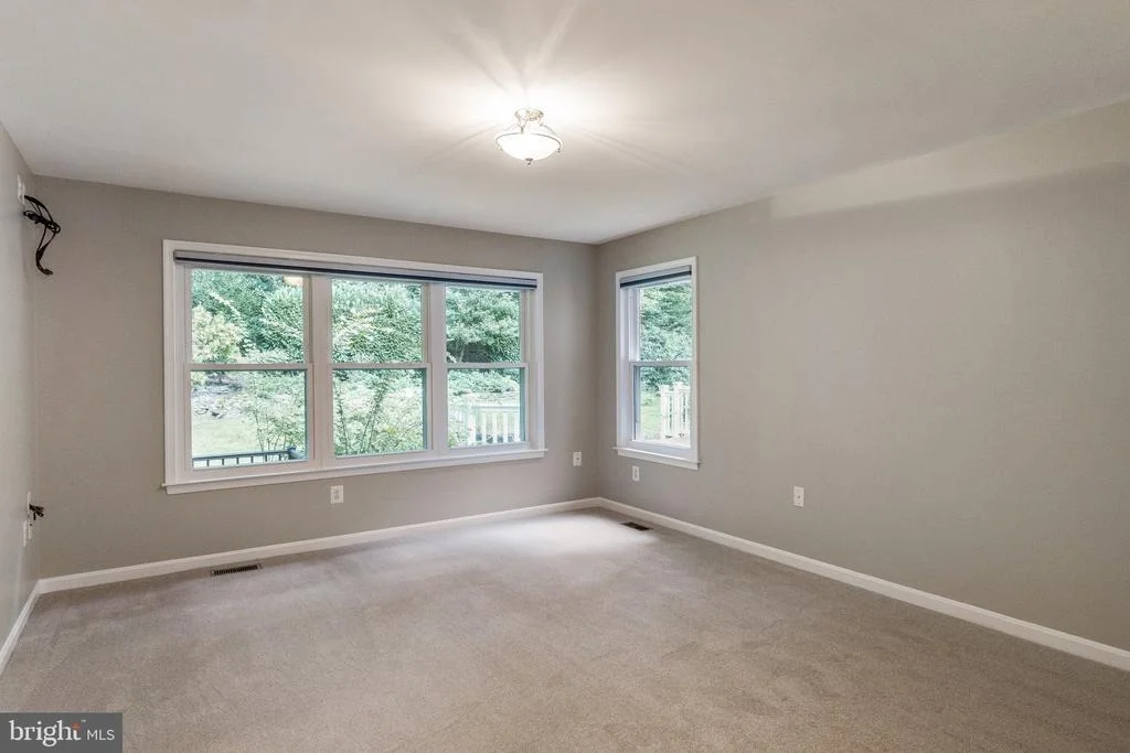 Photo of 8095 SETTLE COURT