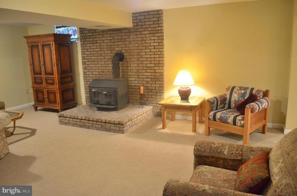 Photo of 9644 BRANCHVIEW LANE