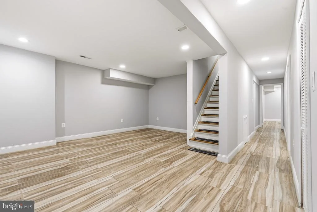 Photo of 8701 LOCHAVEN DRIVE