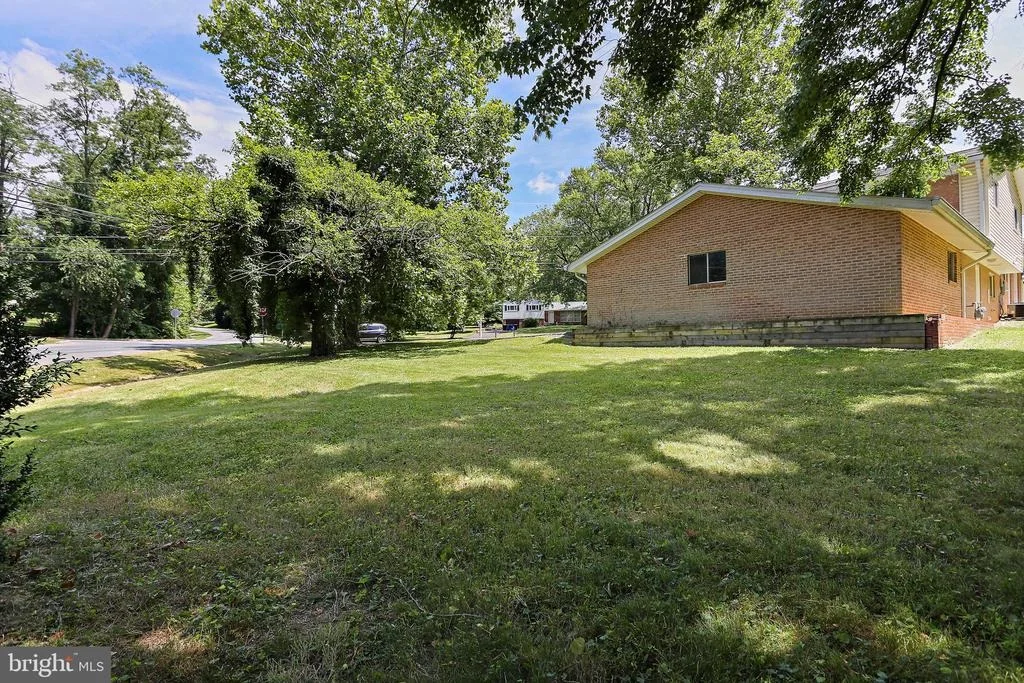 Photo of 13324 SHERWOOD FOREST DRIVE