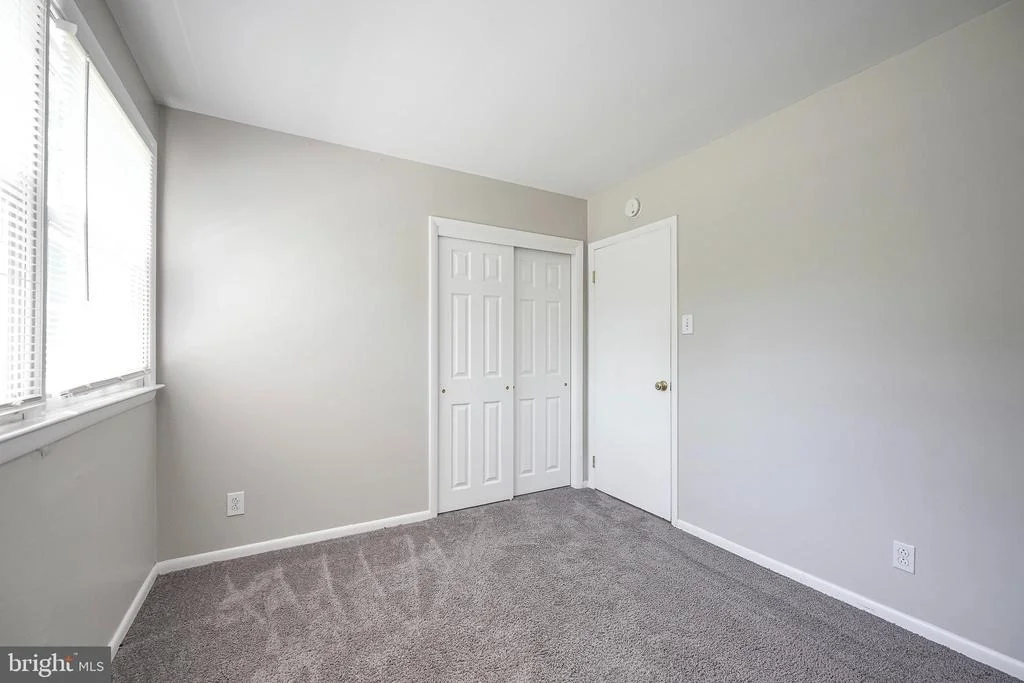 Photo of 1016 EAGLE LANE