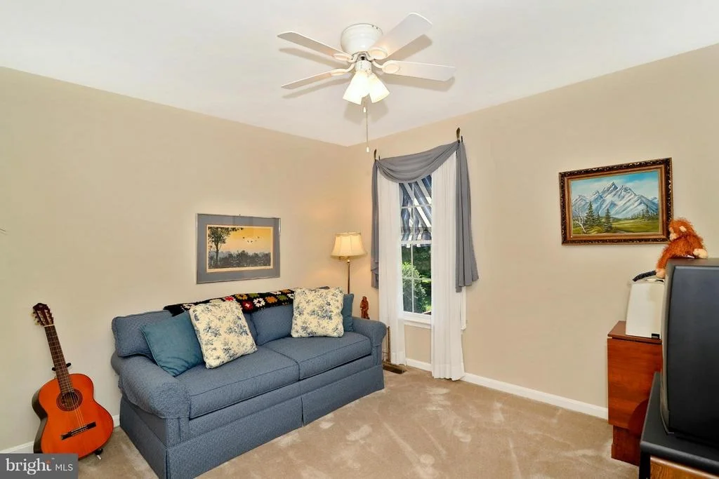 Photo of 1023 BEXHILL DRIVE