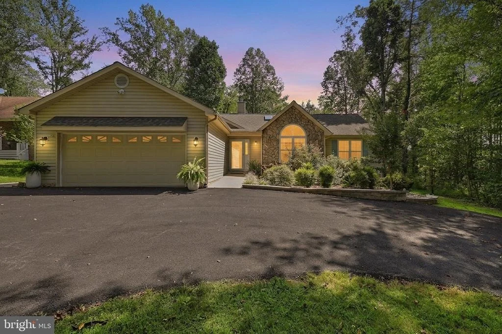 Photo of 323 STRATFORD CIRCLE