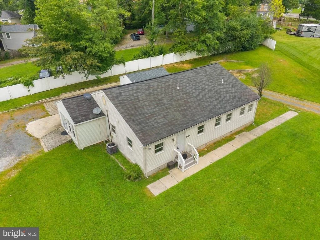 Photo of 8200 LEGION DRIVE