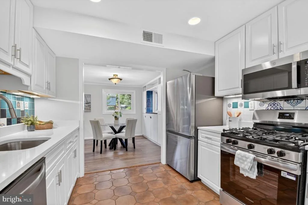 Photo of 4401 FERRARA DRIVE