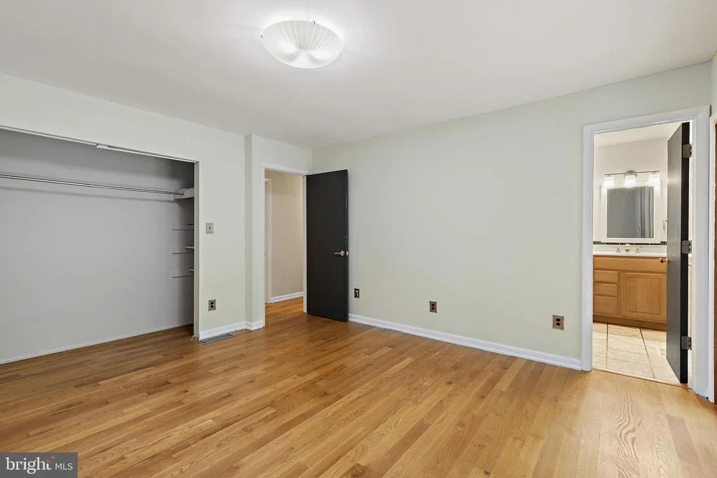 Photo of 3005 SYCAMORE COURT