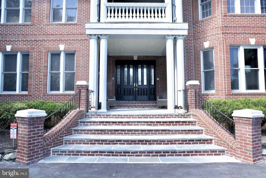 Photo of 6403 BURKE WOODS DRIVE