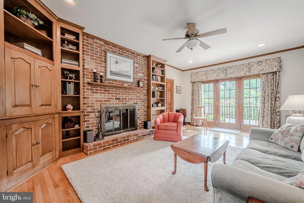 Photo of 49 TENBY CHASE DRIVE