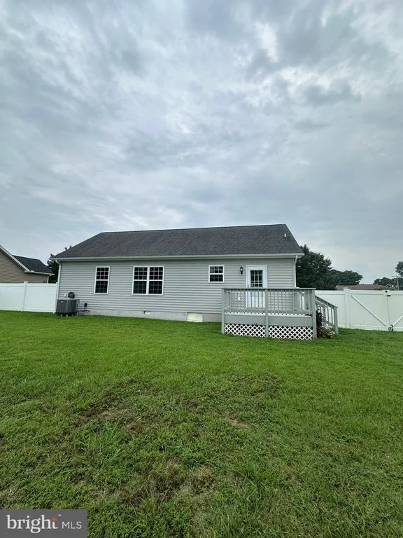 Photo of 403 CREEKSIDE TRAIL