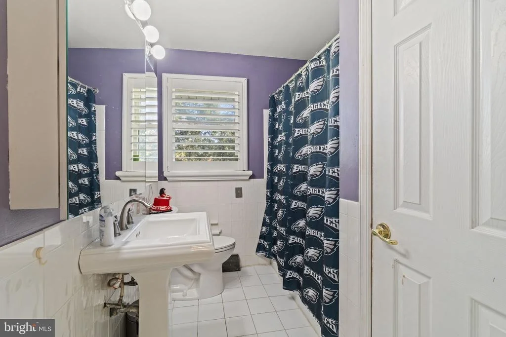 Photo of 409 BRADFORD ROAD