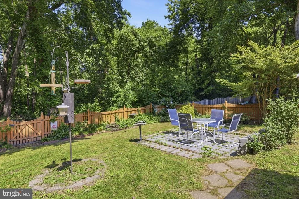 Photo of 736 LUCKY AVENUE