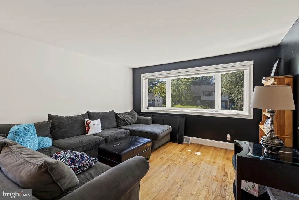 Photo of 409 BRADFORD ROAD