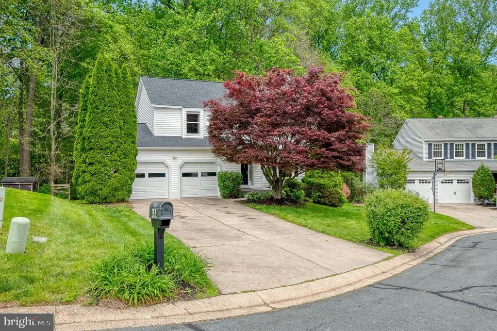 Photo of 414 ABBEY CIRCLE