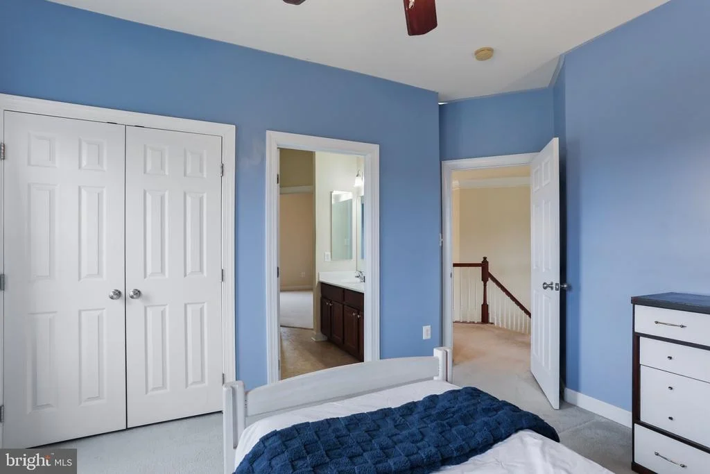 Photo of 10138 ROULETTE DRIVE