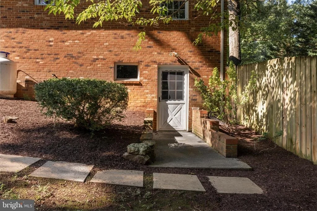 Photo of 2521 JONES ROAD