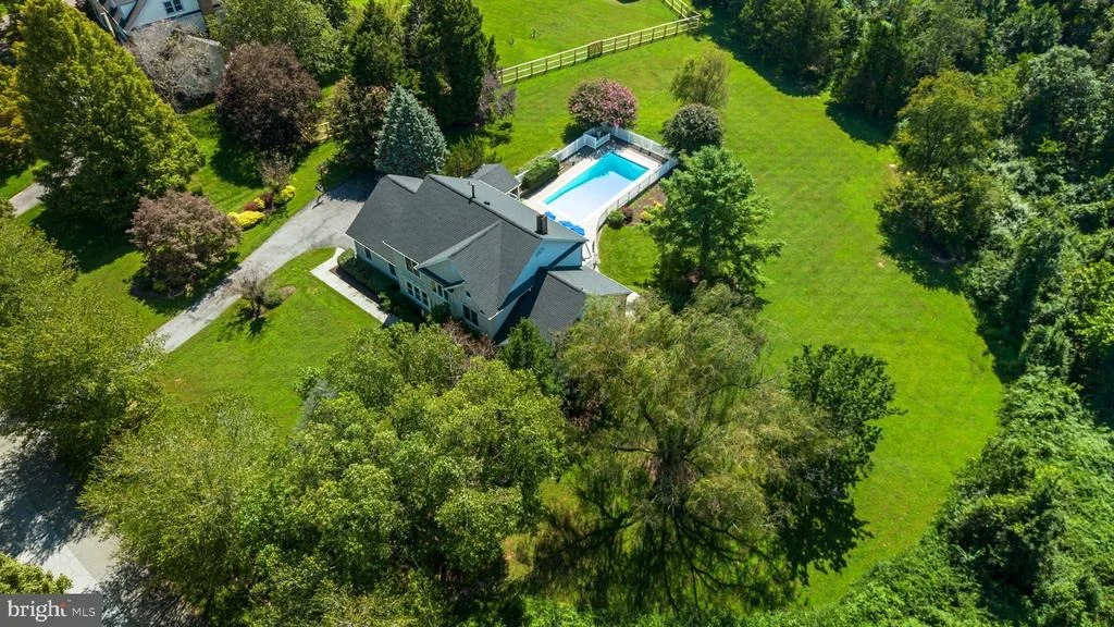 Photo of 2109 LINK ROAD