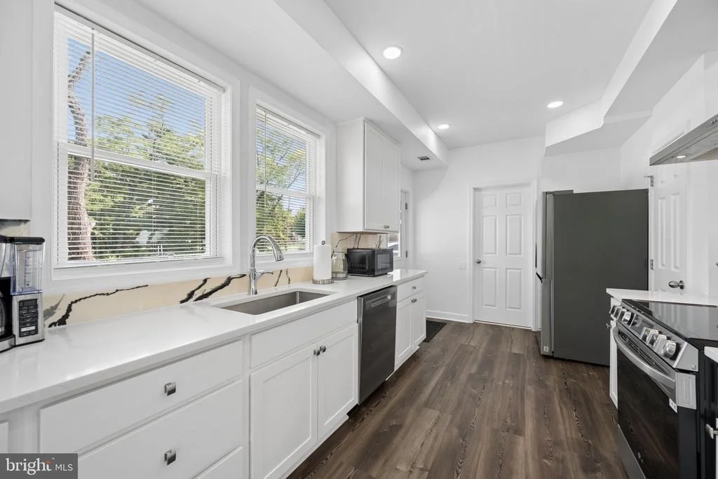 Photo of 456 DEALE ROAD