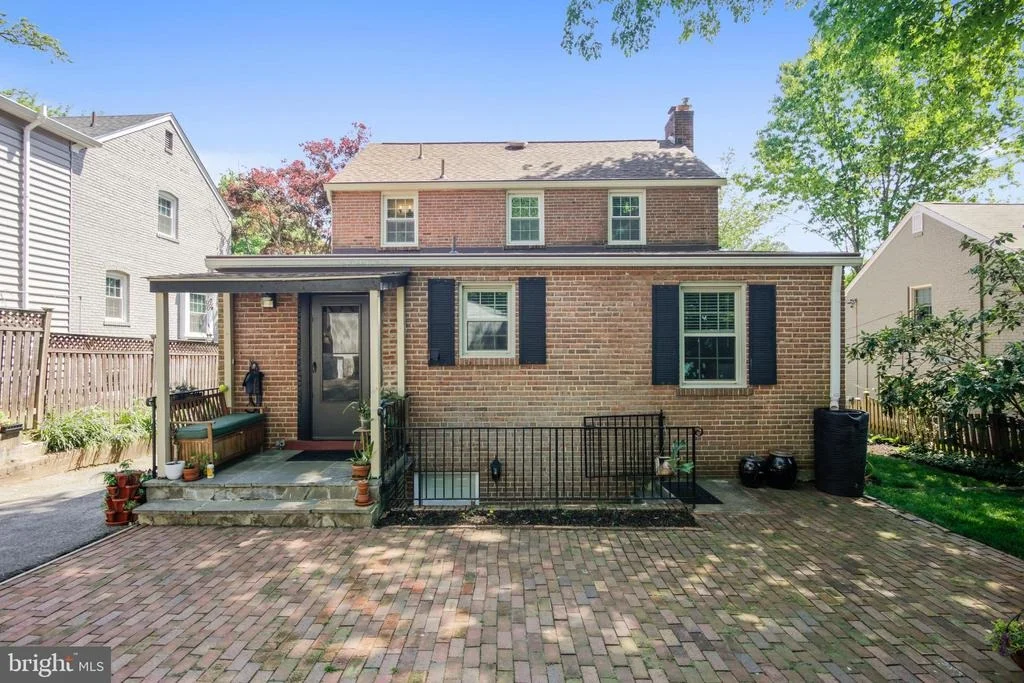 Photo of 10130 BROOKMOOR DRIVE