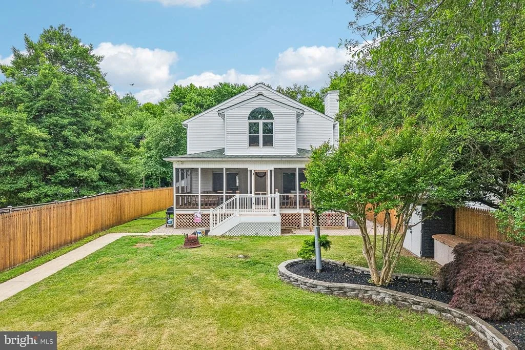 Photo of 1870 CEDAR ROAD