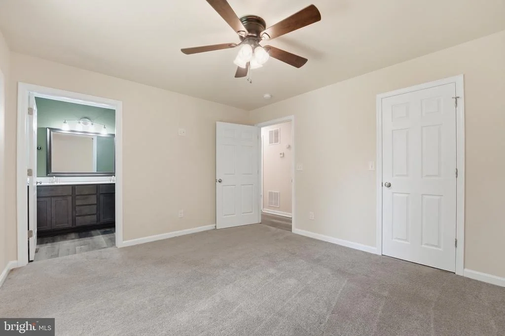 Photo of 898 SEVILLE RD.