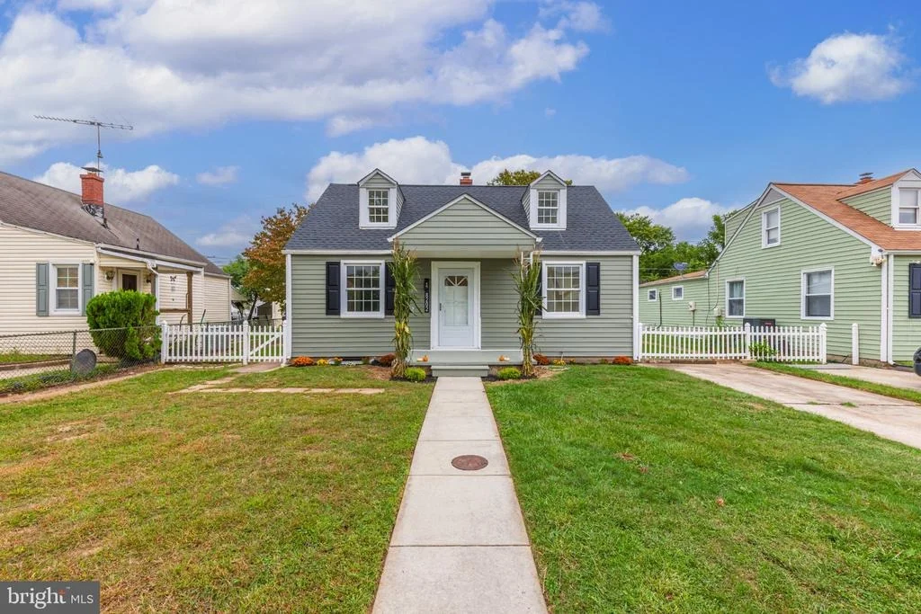 Photo of 8202 LONGPOINT ROAD