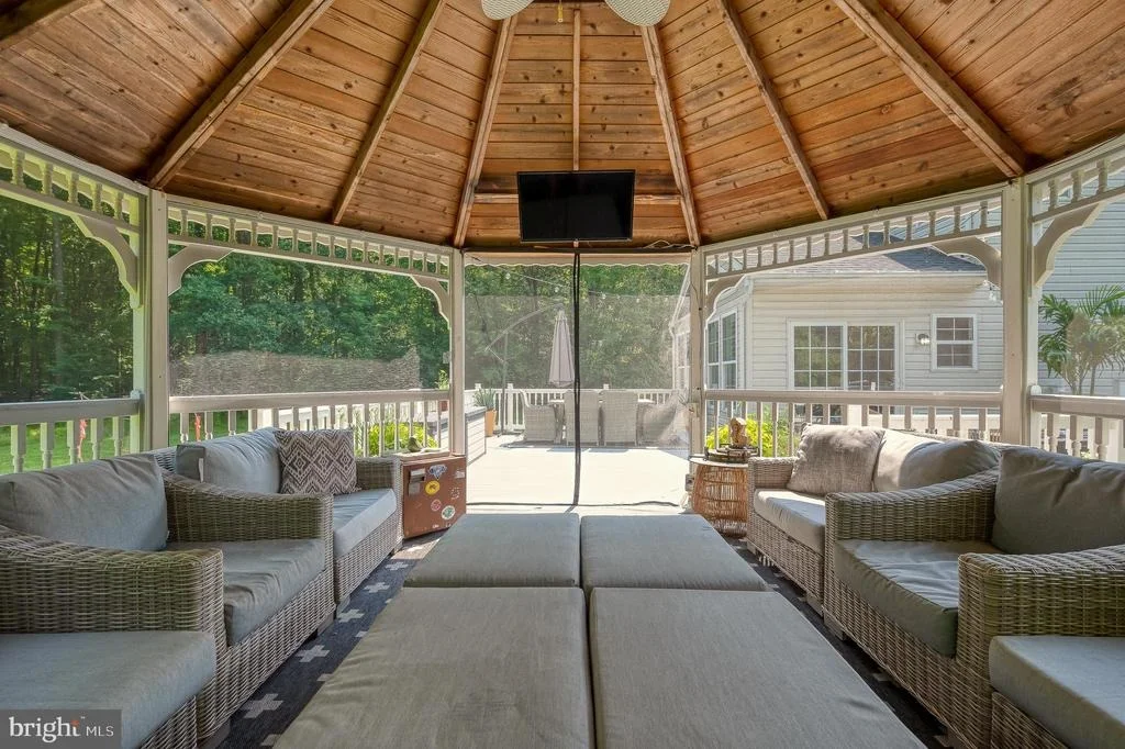 Photo of 2320 QUEENSBURY DRIVE