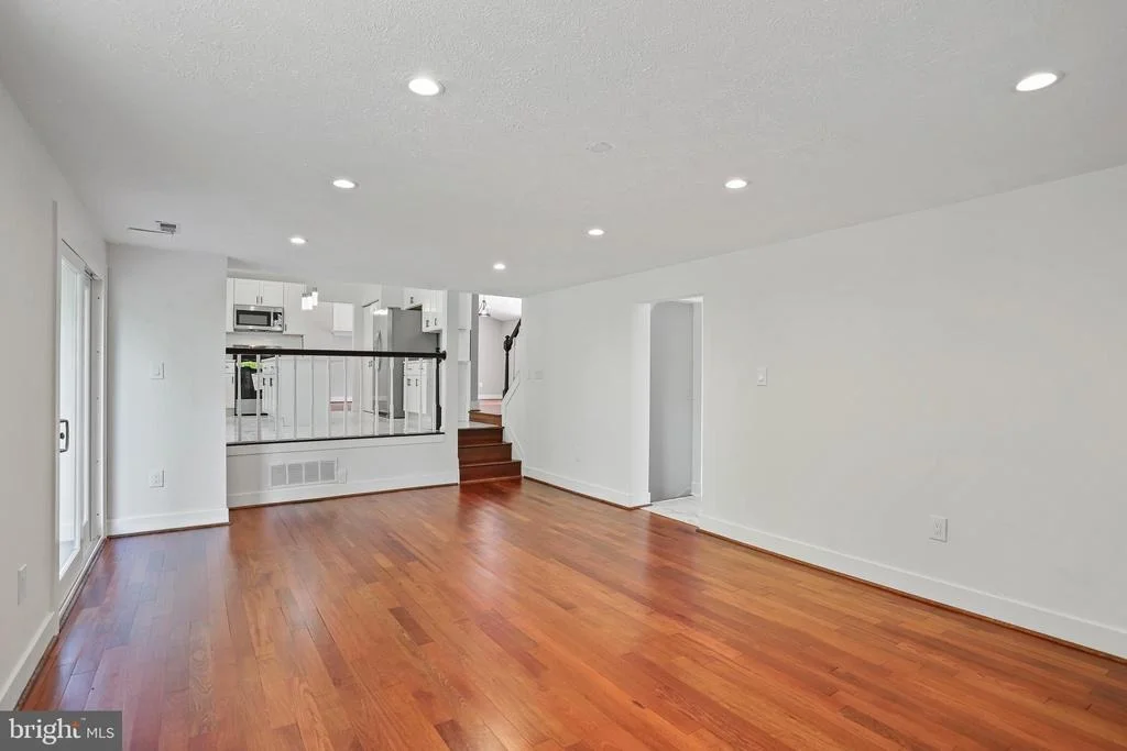 Photo of 3006 MEMORY LANE