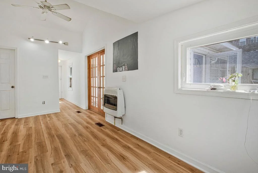 Photo of 7801 WATERVIEW