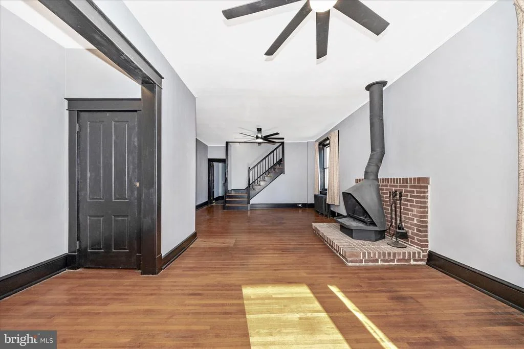 Photo of 519 SUMMIT AVENUE
