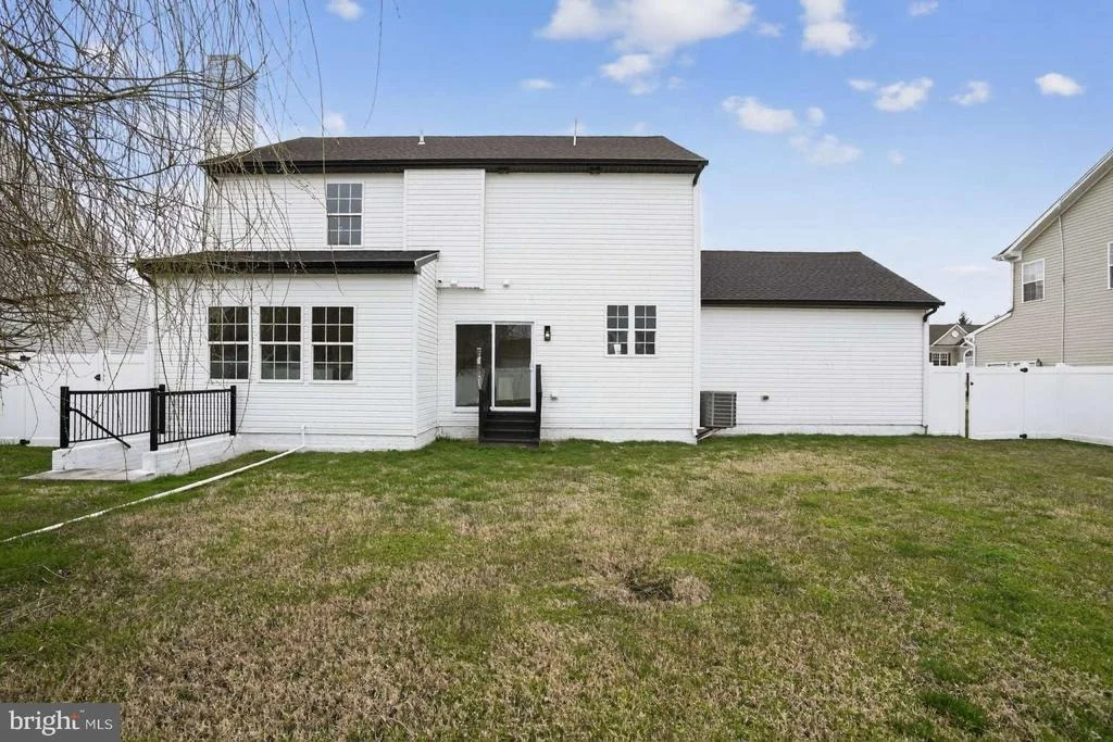 Photo of 105 MAKO DRIVE