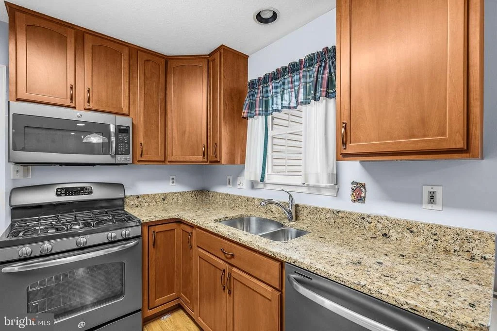 Photo of 704 COLLIER COURT