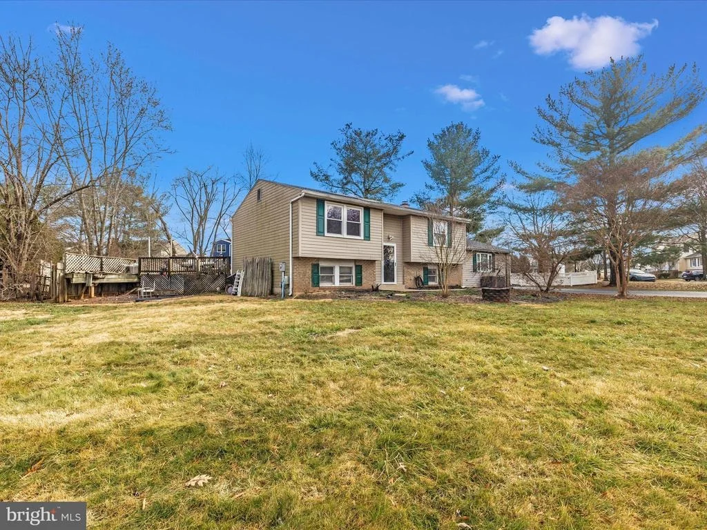 Photo of 19017 WOOTTON AVENUE
