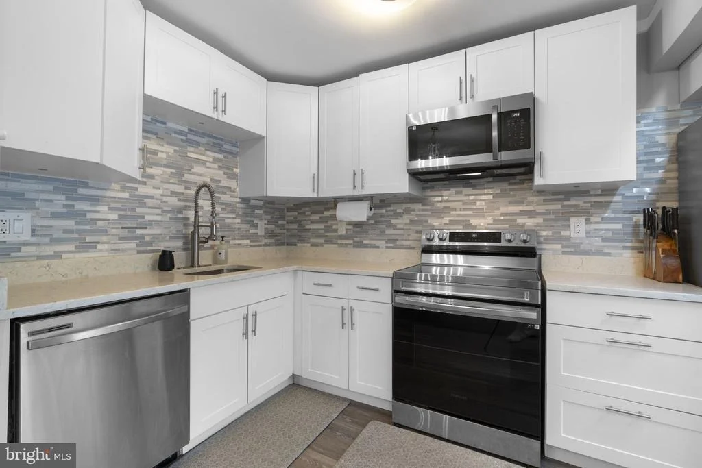 Photo of 287 NORTH DRIVE