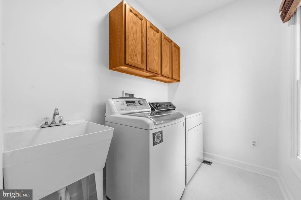 Photo of 21527 FOX FIELD CIRCLE