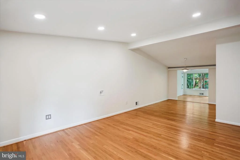 Photo of 222 HILLSBORO DRIVE