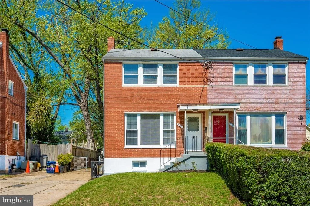 Photo of 3407 FLORAL STREET