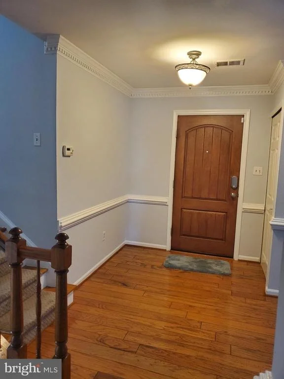 Photo of 302 W JUNIPER AVENUE