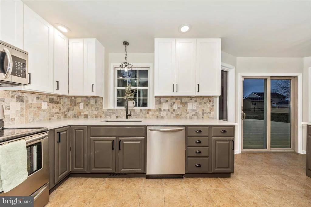 Photo of 6510 OLDE PINE DRIVE
