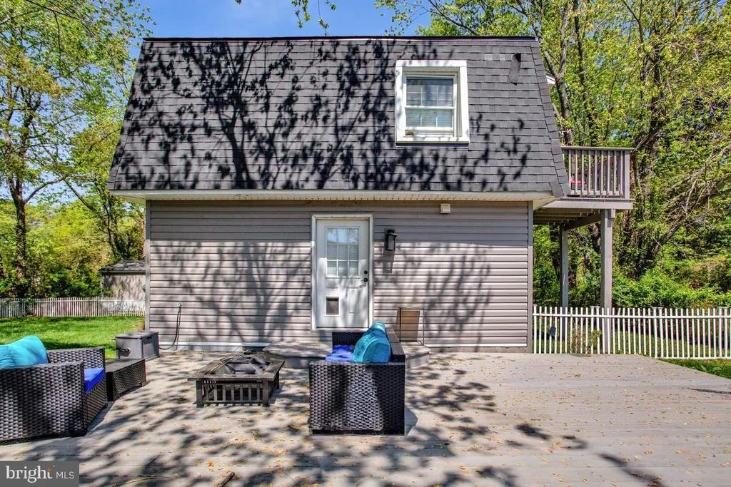 Photo of 4912 MARINERS DRIVE