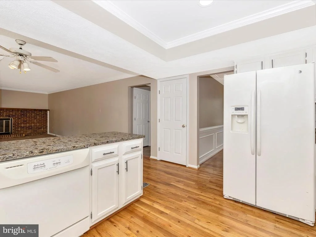Photo of 112 BOOKHAM LANE