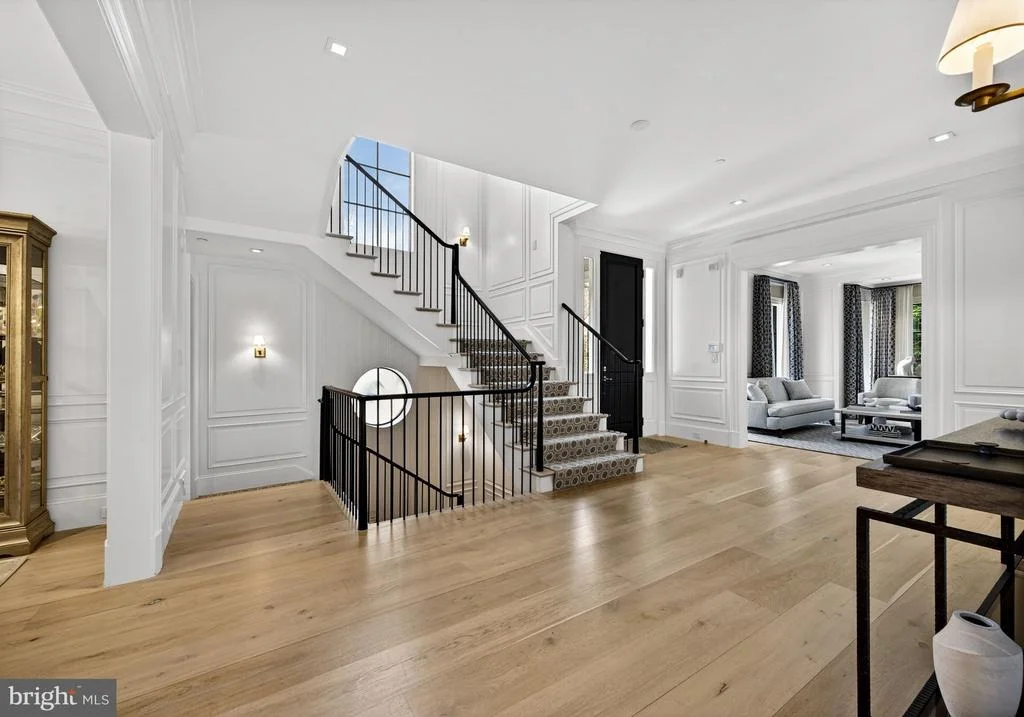 Photo of 4432 CHESTNUT LANE NW