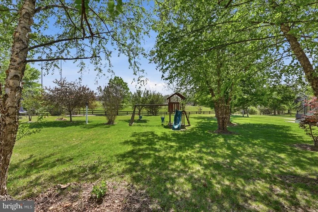 Photo of 41869 FELDSPAR PLACE