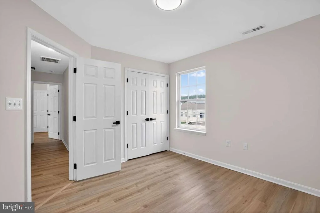 Photo of 105 MAKO DRIVE