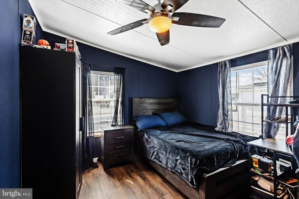Photo of 43 MIDWAY AVENUE