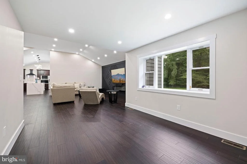 Photo of 4300 OAKTREE ROAD