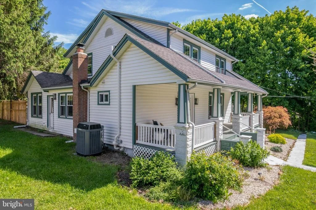 Photo of 28733 RIDGE ROAD