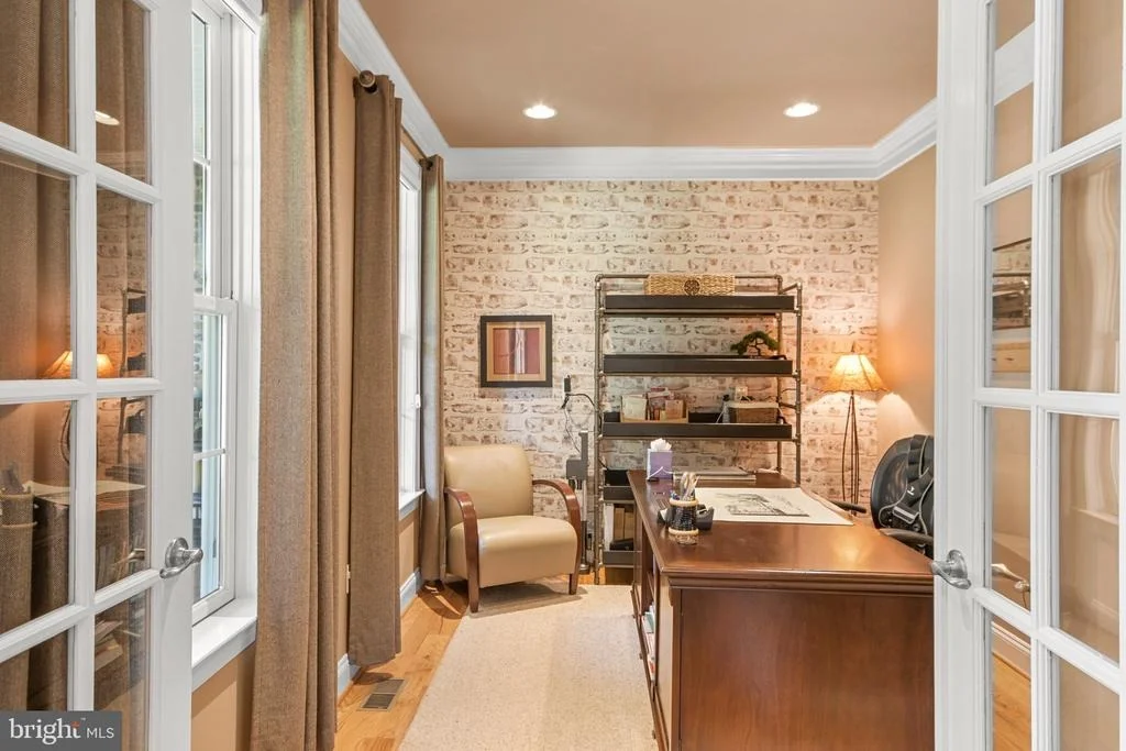 Photo of 4606 MOCKINGBIRD LANE