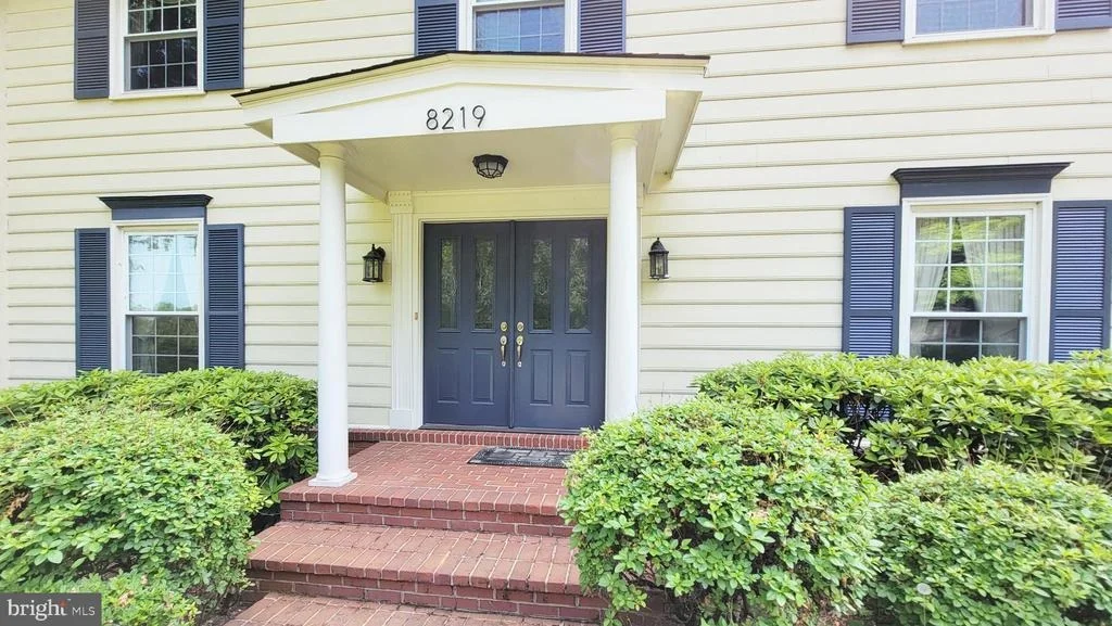 Photo of 8219 RIDING RIDGE PLACE