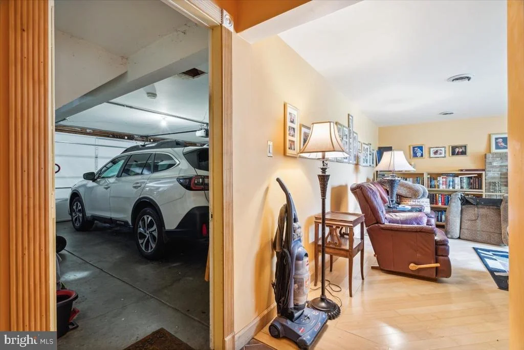 Photo of 6198 VIEWSITE COURT